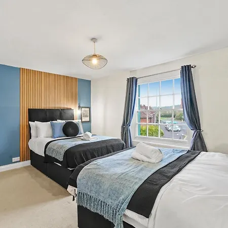 The Penthouse On Bristols Iconic Harbourside - Sleeps 10 * Bristol